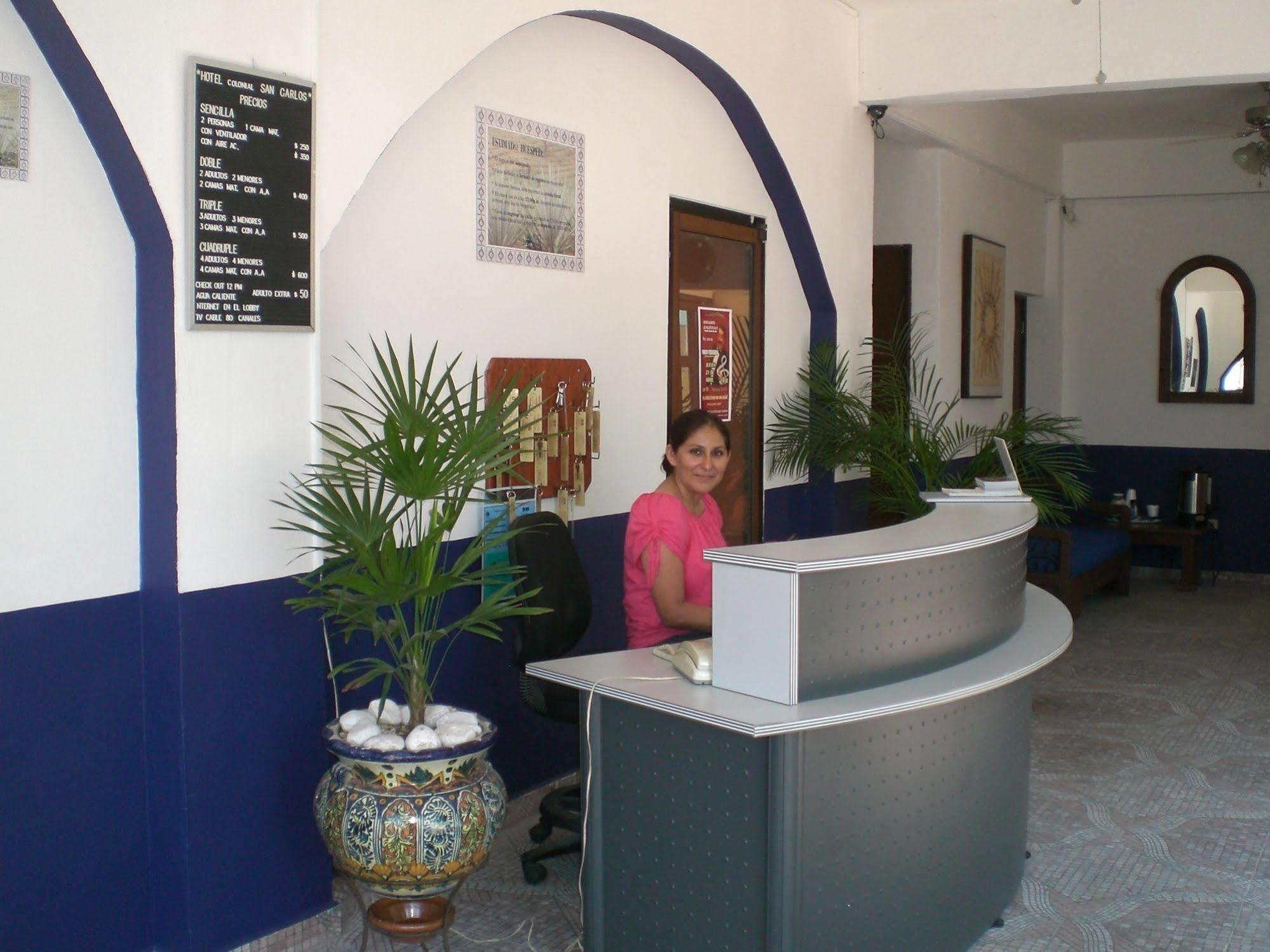 Hotel Colonial San Carlos Cancún Exteriör bild